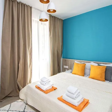 Апартаменты Luxury Center Two Bedroom Close To Beach